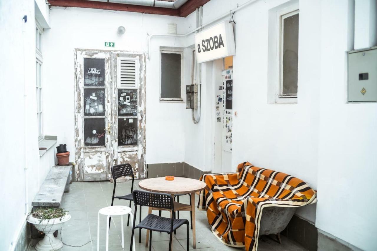A Szoba Apartman Pecs Exterior photo